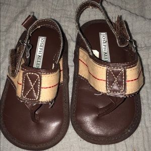 5 pairs of bby shoes